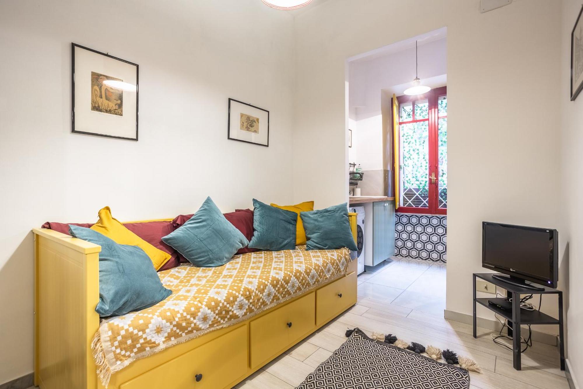 La Piccola Retro , Urban Color And Comfort Appartamento *